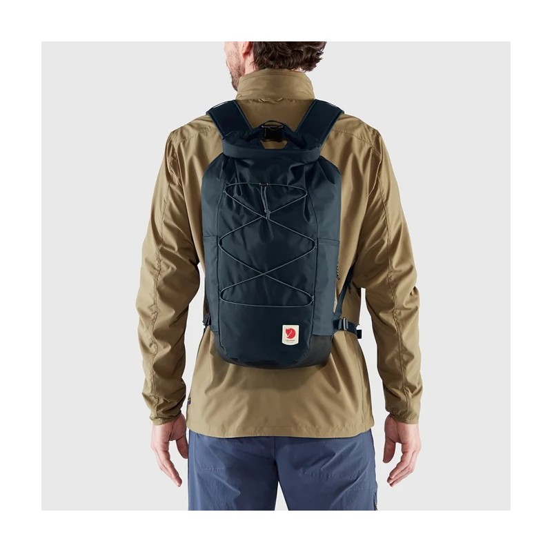 FJALLRAVEN mugursoma High Coast Rolltop 23224 (2)